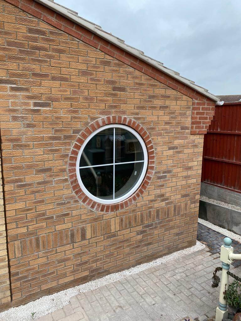 circle-window